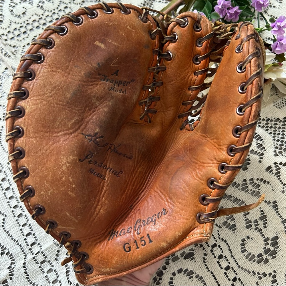 Vintage Gail Harris Macgregor G151 Baseball Glove Mitt